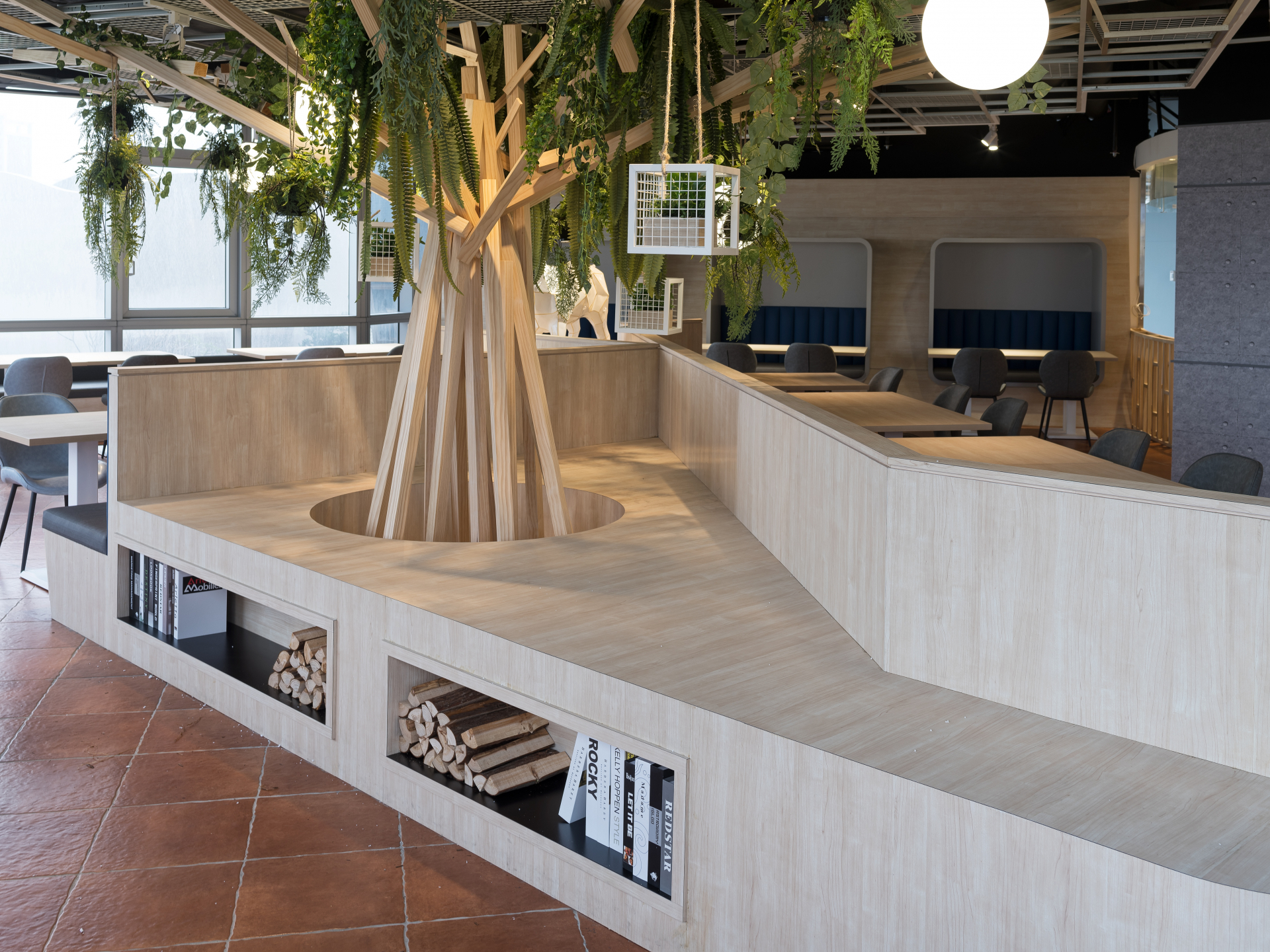 托斯卡尼尼-高鐵館